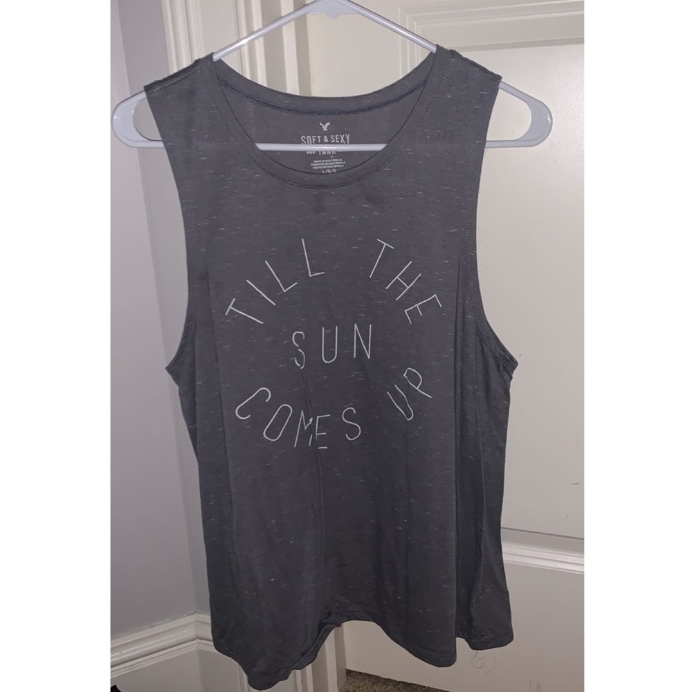 american eagle grey tee